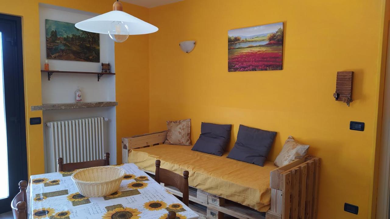 PedemonteLa Casa Di Nelloアパートメント エクステリア 写真